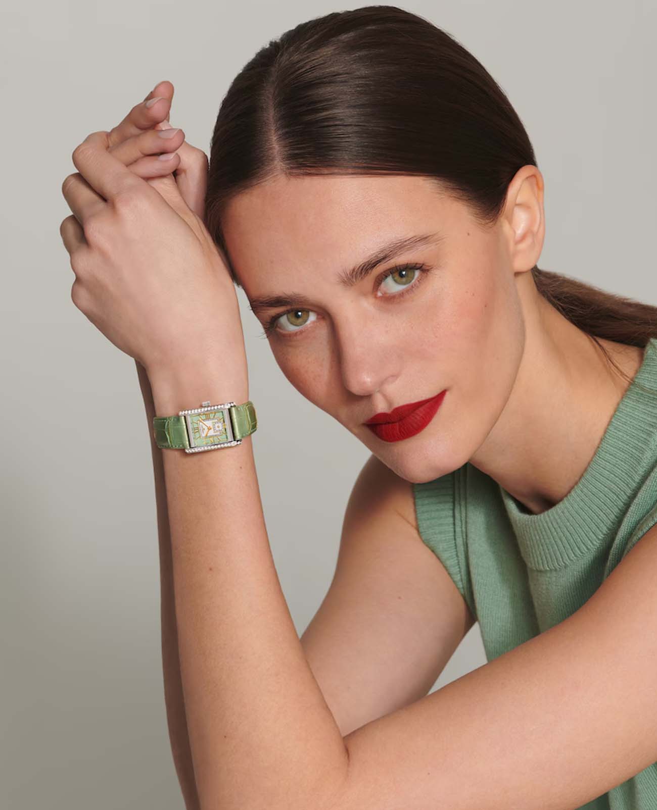 Longines Longines DolceVita L5.200.0.05.2 женские часы  циферблат на запястье