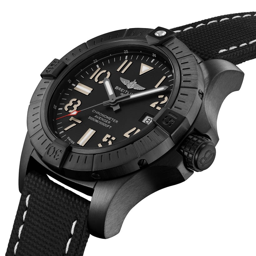 Breitling Breitling Avenger Automatic 45 Seawolf Night Mission V17319101B1X2 , наручные мужские часы фото под углом