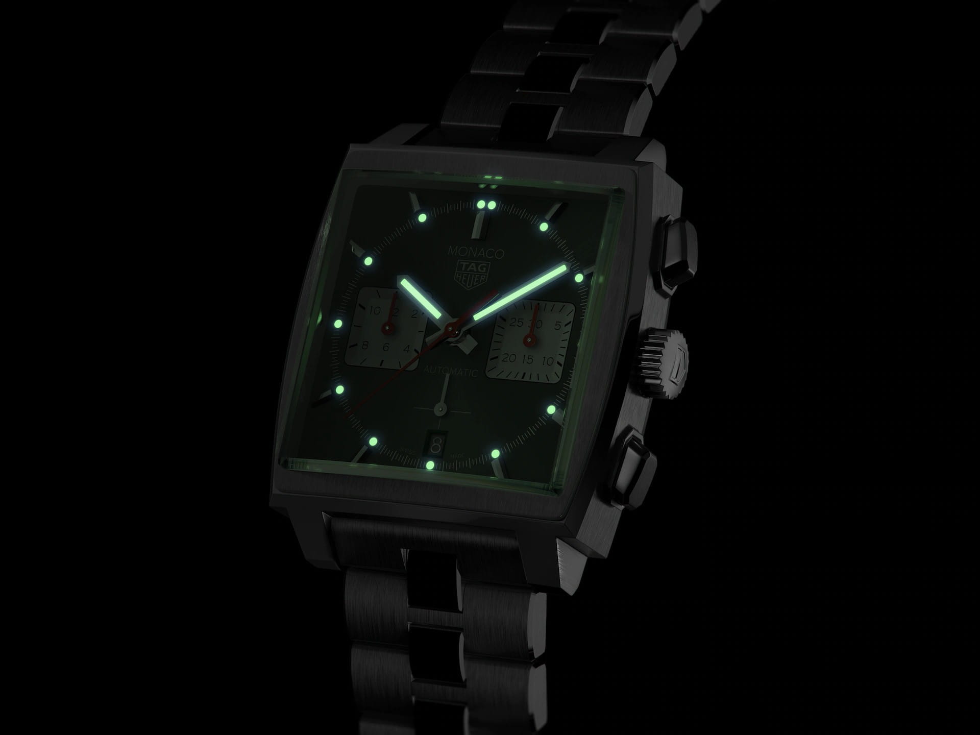 TAG Heuer TAG Heuer Monaco CBL2113.BA0644 механические мужские часы часы крупный план черный циферблата