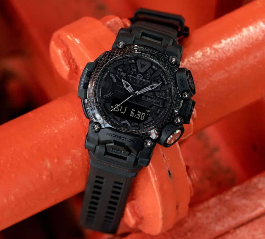 Casio GR-B200-1B мужские часы застежка крупным планом