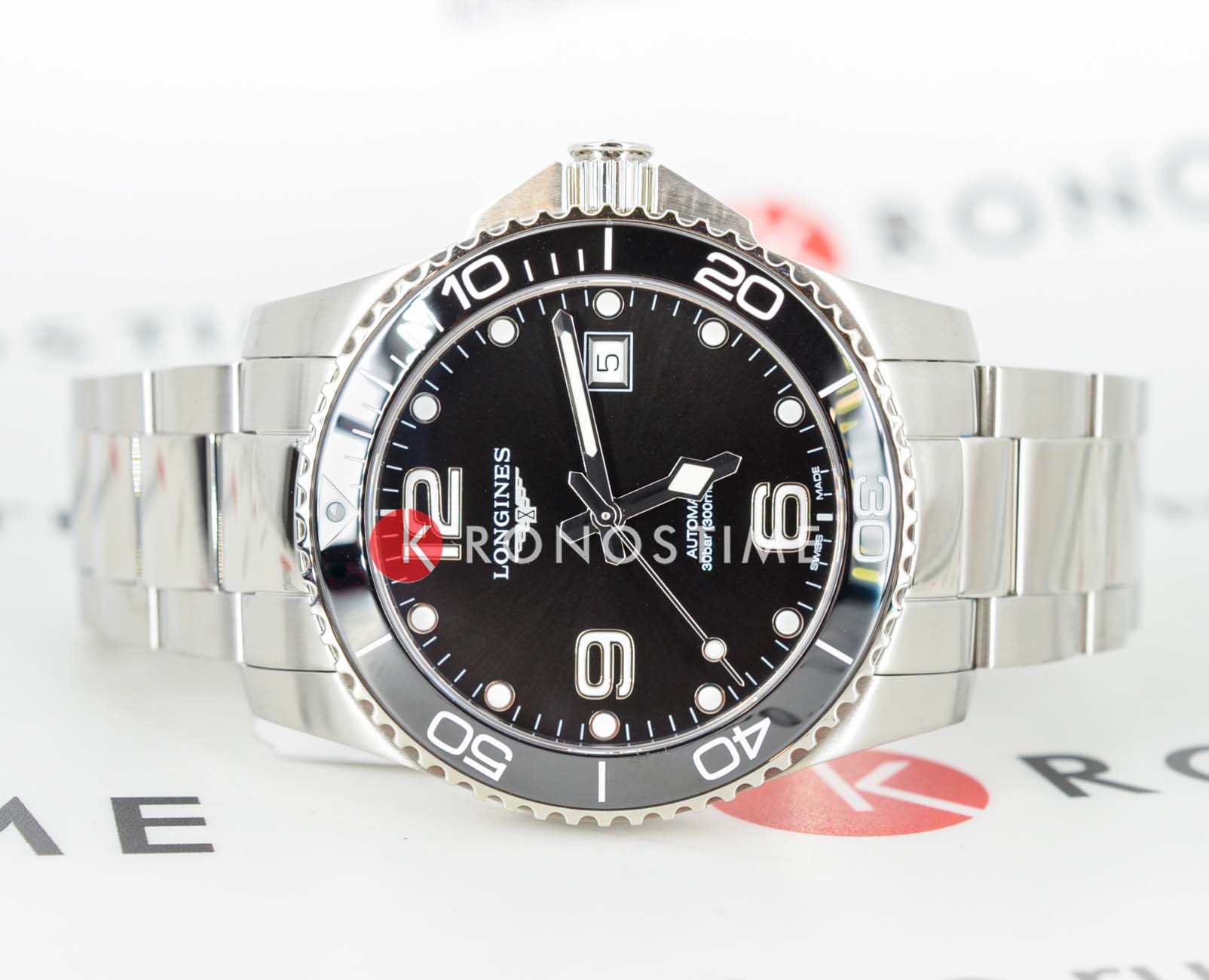 Longines Longines HydroConquest L3.781.4.56.6 , наручные мужские часы фото под углом