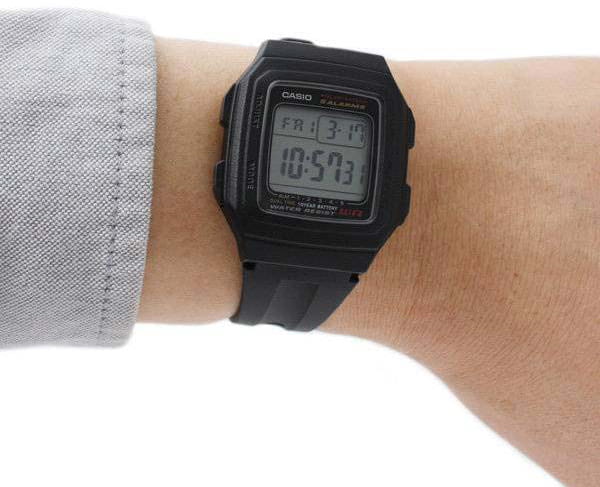 Casio Casio Collection F-201WA-1A , наручные мужские часы фото под углом