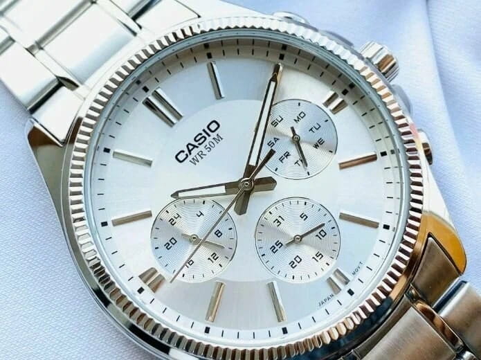 Casio Casio Collection MTP-1375D-7AVDF (MTP-1375D-7A) кварцевые мужские часы часы крупный план серебристый циферблата
