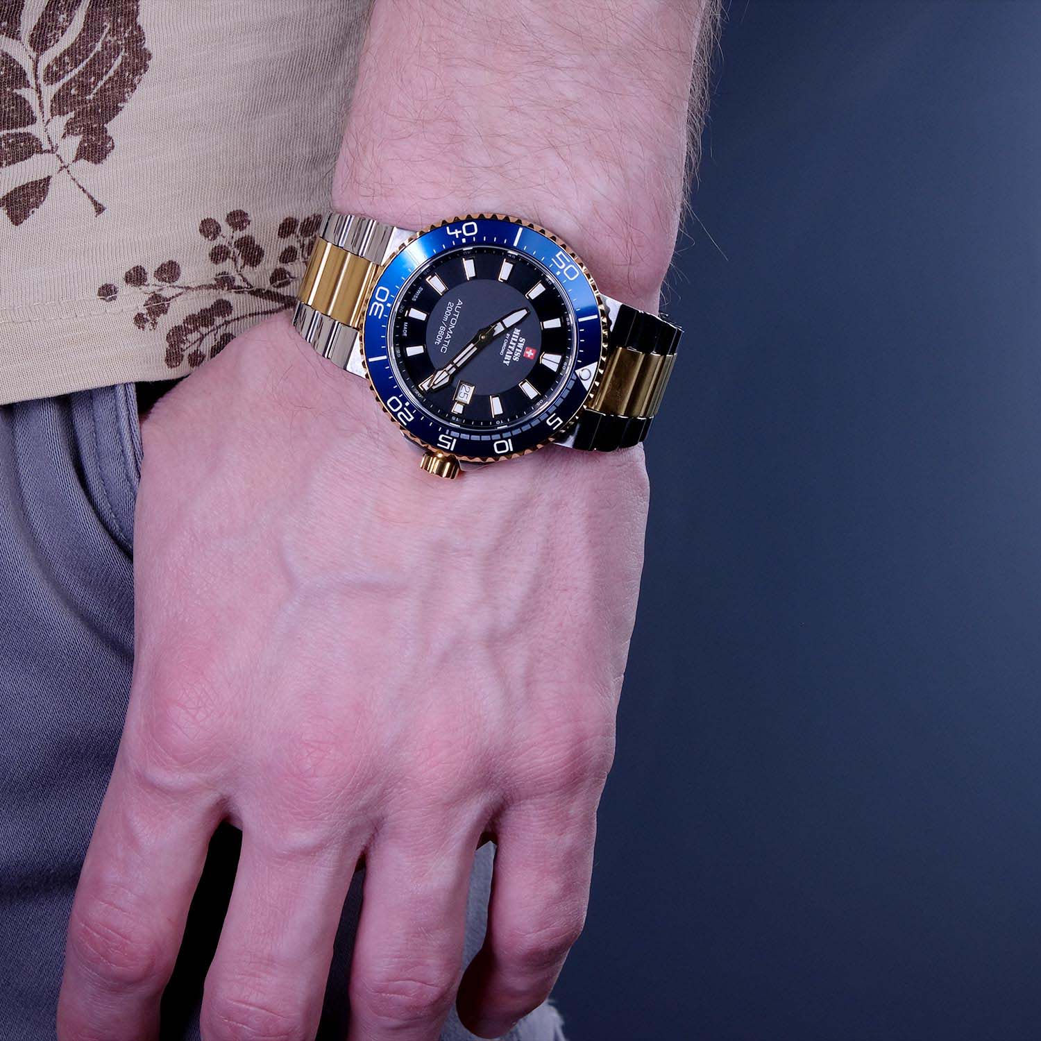 Swiss Military by Chrono Swiss Military by Chrono Automatic Dive SMA34086.08  - задняя крышка сталь металл корпуса, швейцария часы