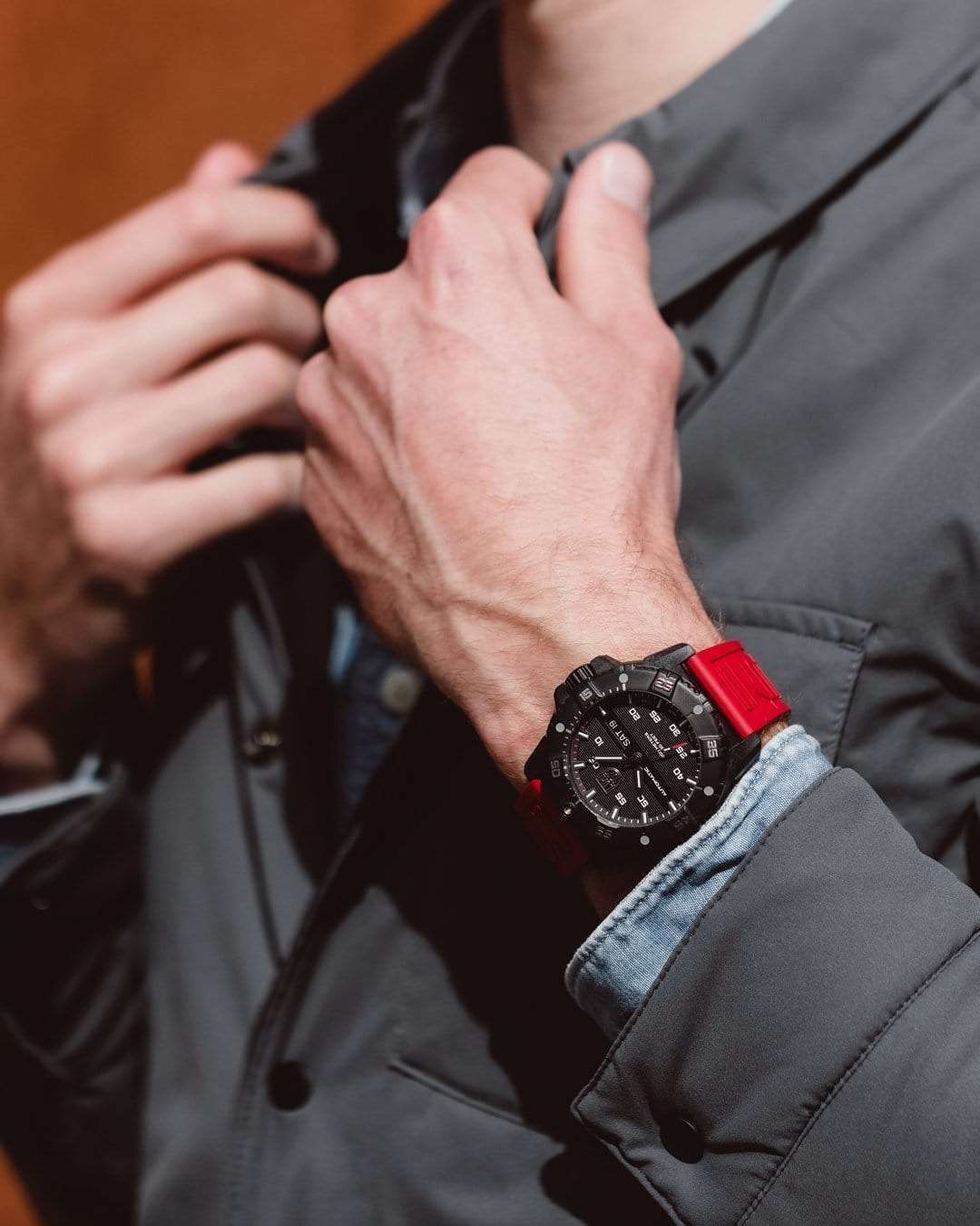 Оригинальные часы Luminox Luminox Master Carbon SEAL Automatic XS.3875 механические калибр механизма sellita sw220-1 общий вид
