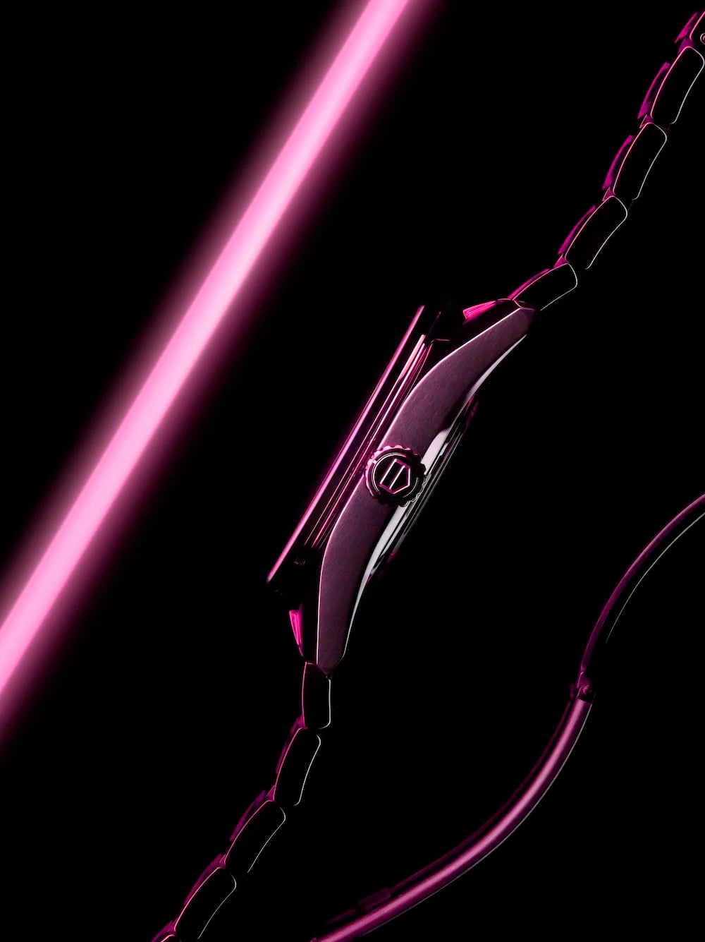 TAG Heuer TAG Heuer Carrera Date WBN2313.BA0001 механические женские часы часы крупный план розовый циферблата