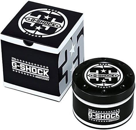 Casio GA-735A-1A мужские часы застежка крупным планом