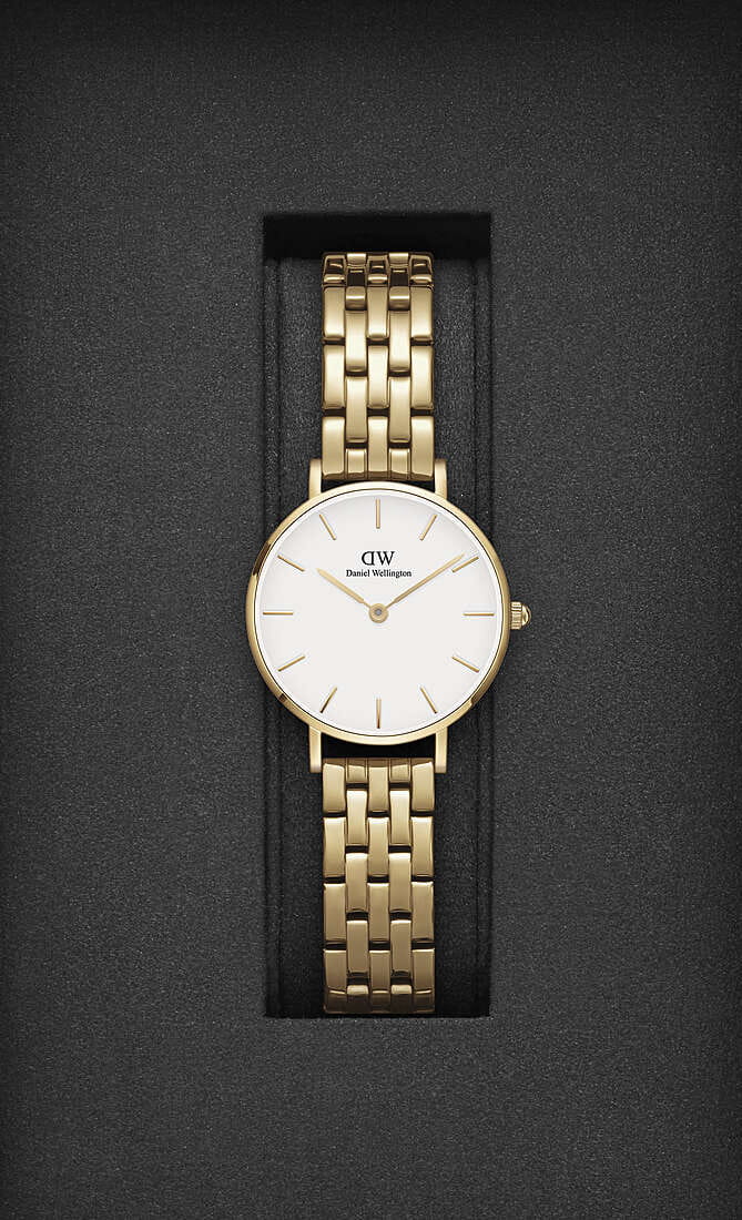 Daniel Wellington Daniel Wellington Petite 5-Link Evergold DW00100614 женские часы белый циферблат на запястье