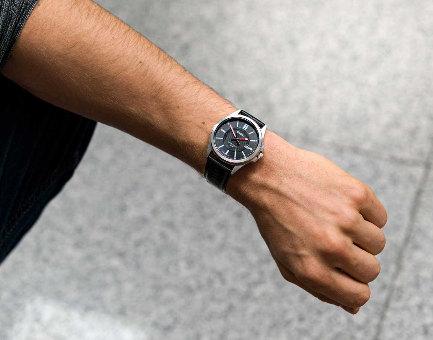 Casio Casio Collection MTP-E700L-1E , наручные мужские часы фото под углом