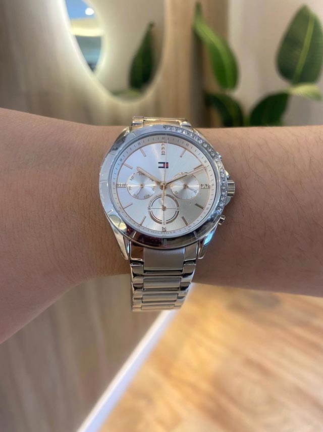 Tommy Hilfiger Tommy Hilfiger Classic 1782384 , наручные женские часы фото под углом