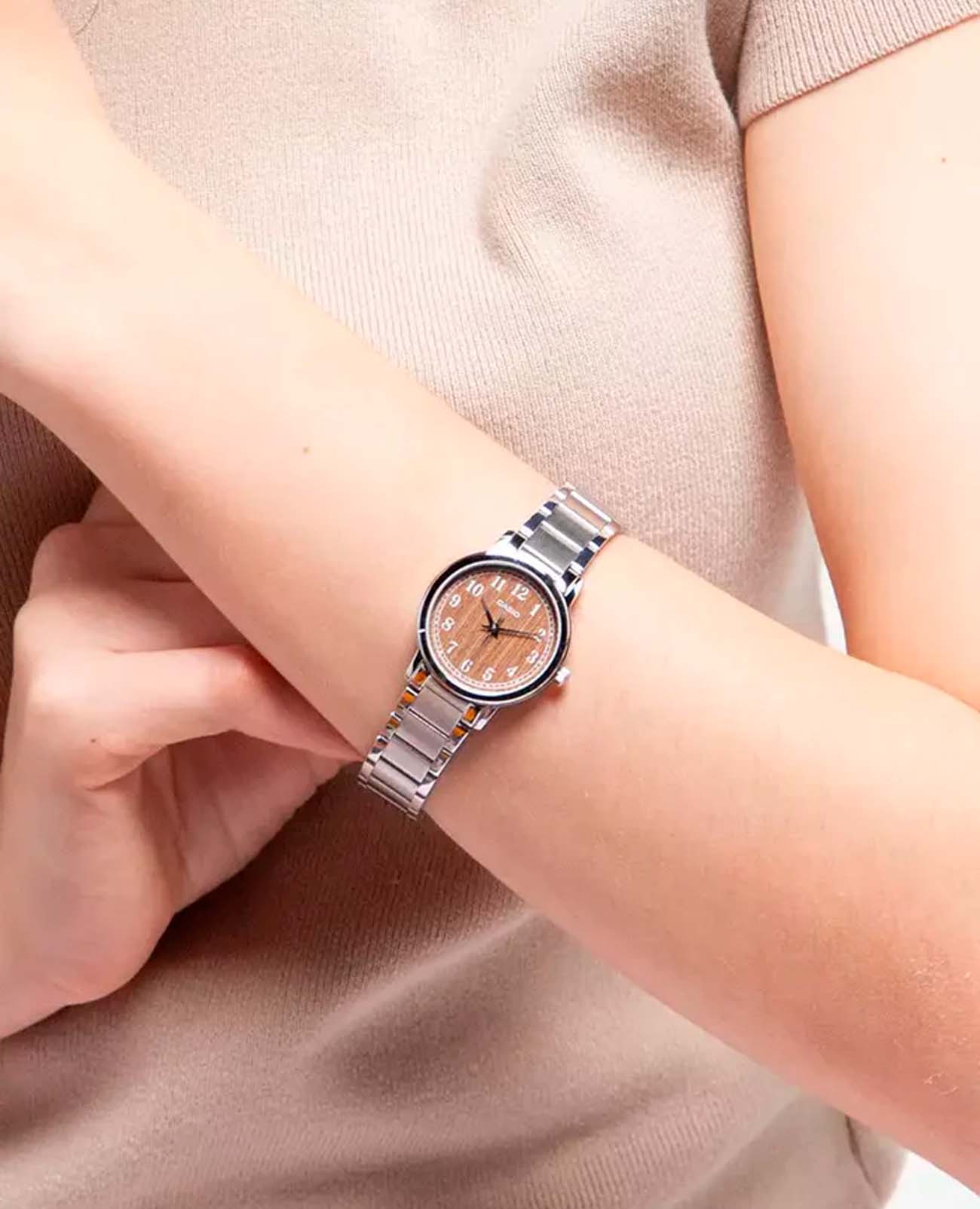 Casio Casio Collection LTP-E145D-5B2 , наручные женские часы фото под углом