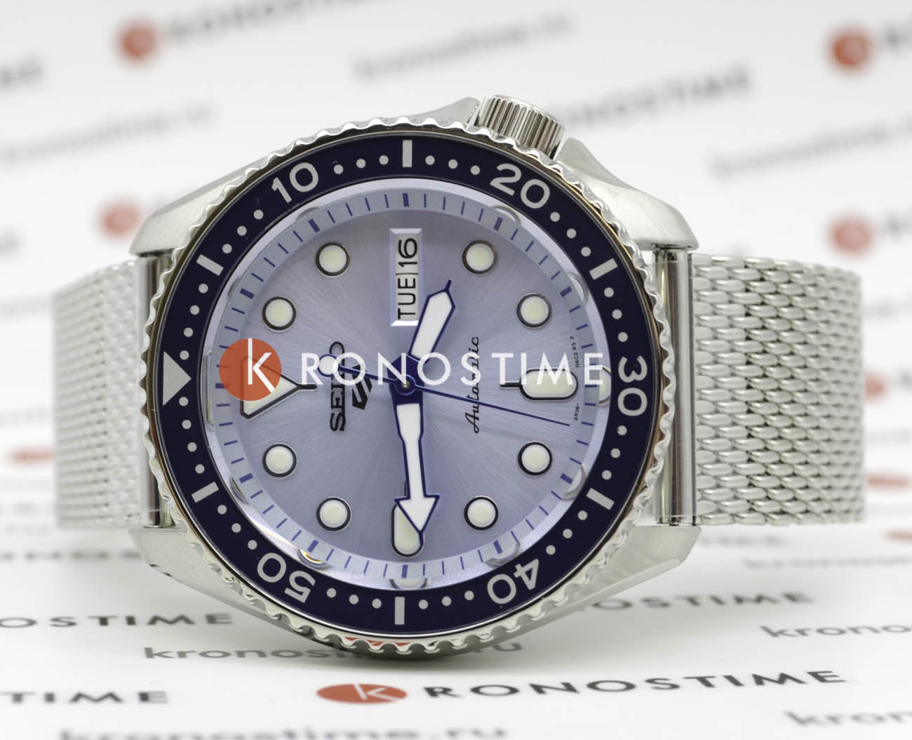 Seiko Seiko 5 Sports SRPE77K1 , наручные мужские часы фото под углом