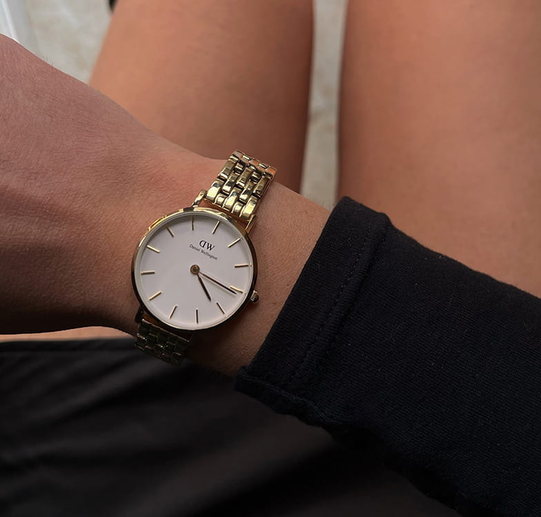 Daniel Wellington Daniel Wellington Petite 5-Link Evergold DW00100614 кварцевые часы с аксессуарами женские часы модель DW00100614