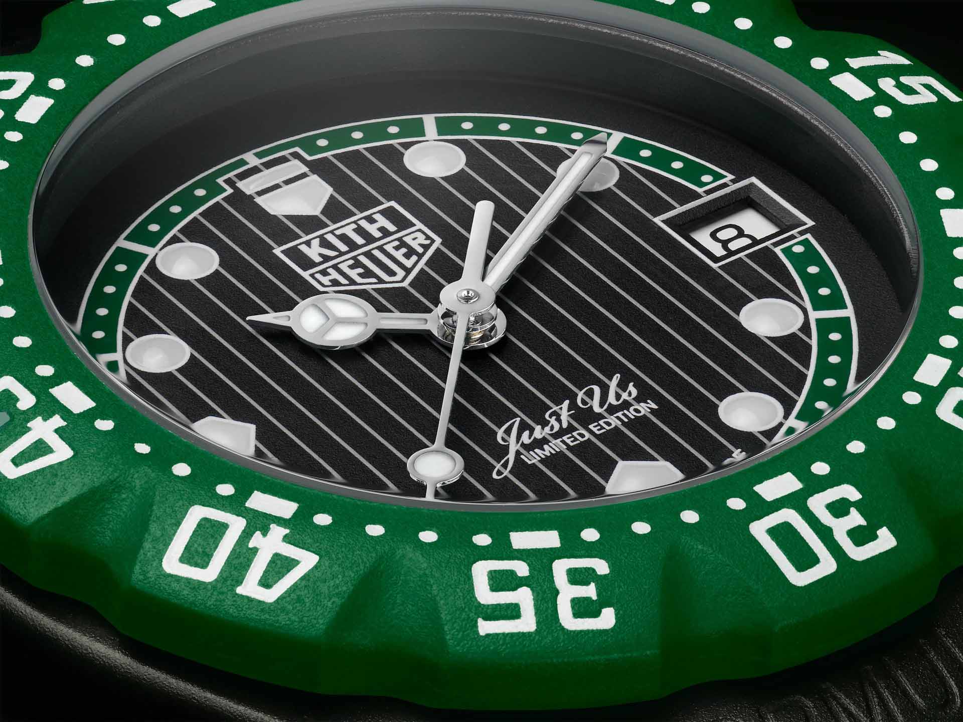 TAG Heuer TAG Heuer Formula 1 I Kith WA121L.BT0014 , наручные мужские часы фото под углом