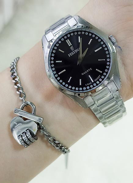 Festina Festina Mademoiselle F20583/4 кварцевые женские часы часы крупный план черный циферблата