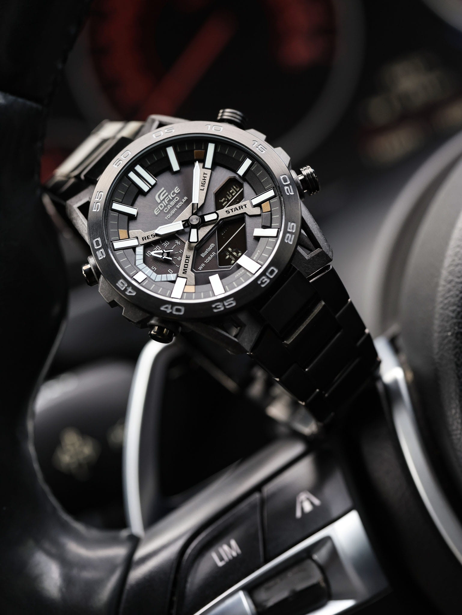 Casio Casio Edifice ECB-2000DC-1BDF (ECB-2000DC-1B), edifice япония мужские часы на браслете сталь с ip покрытием боковой вид