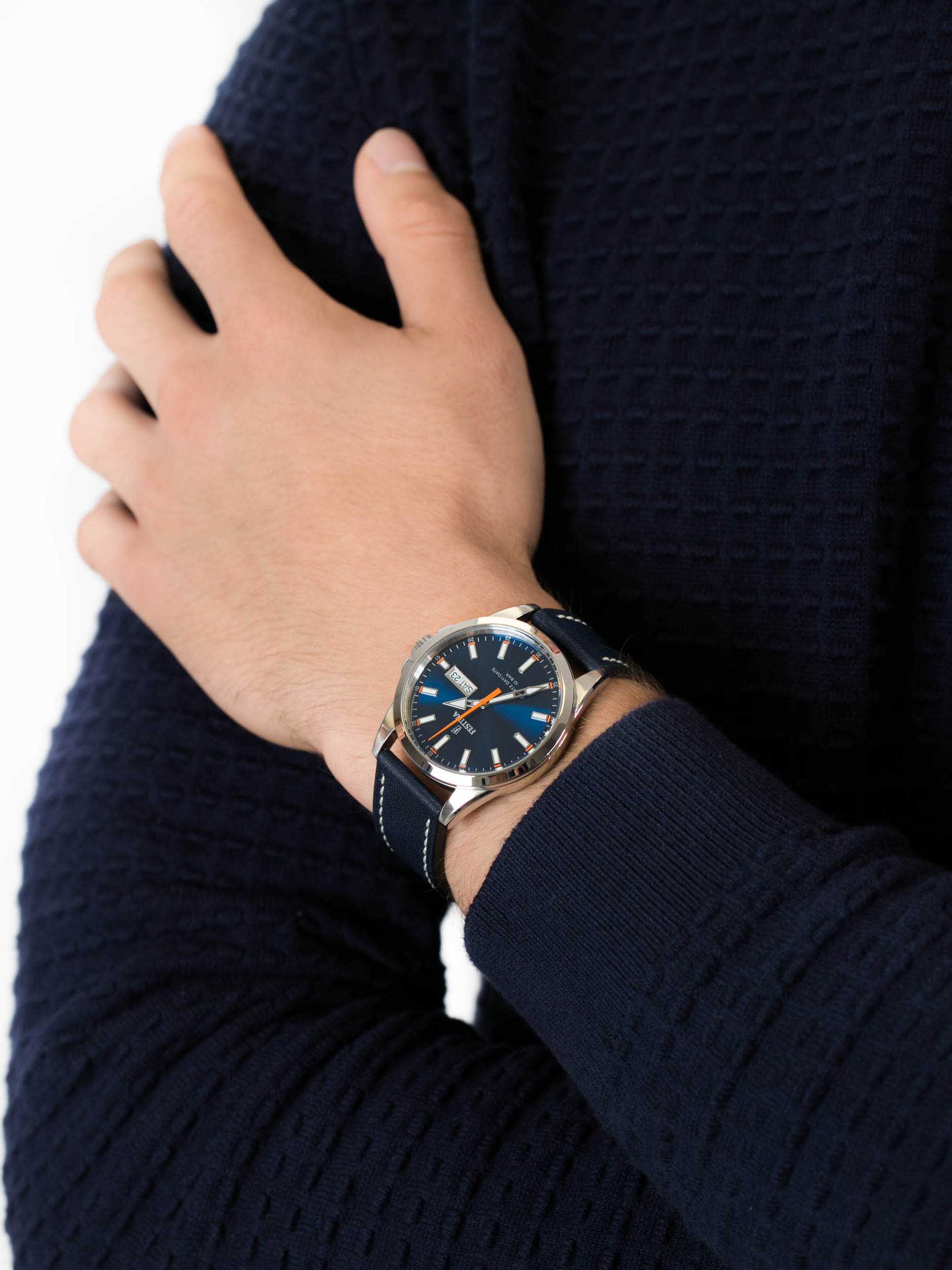 Festina F20358/3 мужские часы застежка крупным планом
