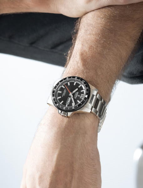 Festina Festina Titanium F20698/4 , наручные мужские часы фото под углом