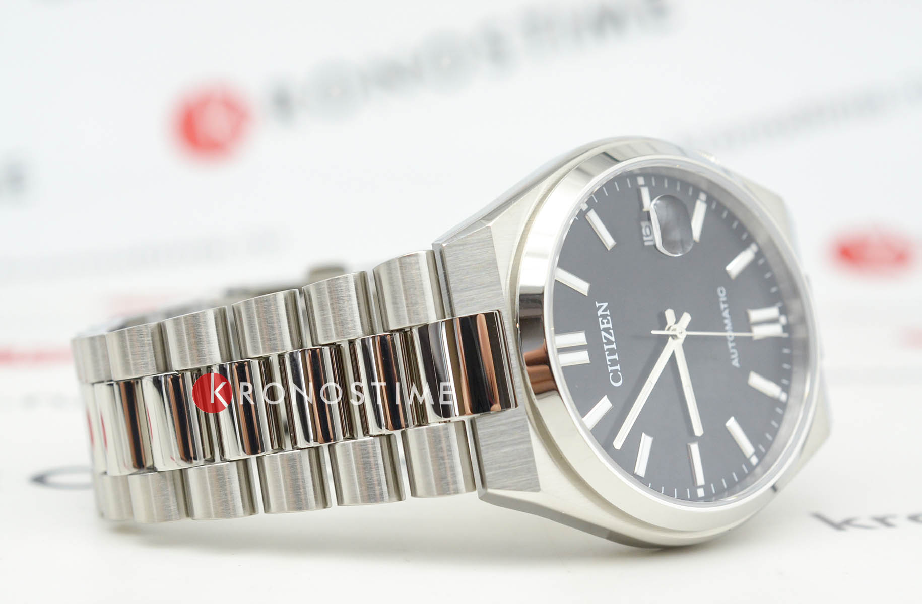 Citizen Citizen Tsuyosa NJ0150-81E мужские часы черный циферблат на запястье