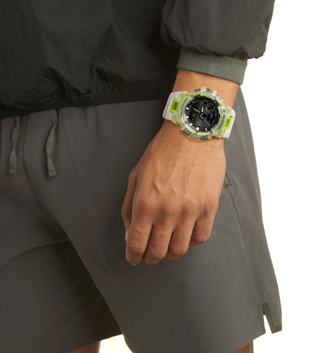Casio Casio G-Shock GBA-900SM-7A9 G-SQUAD, наручные мужские часы фото под углом