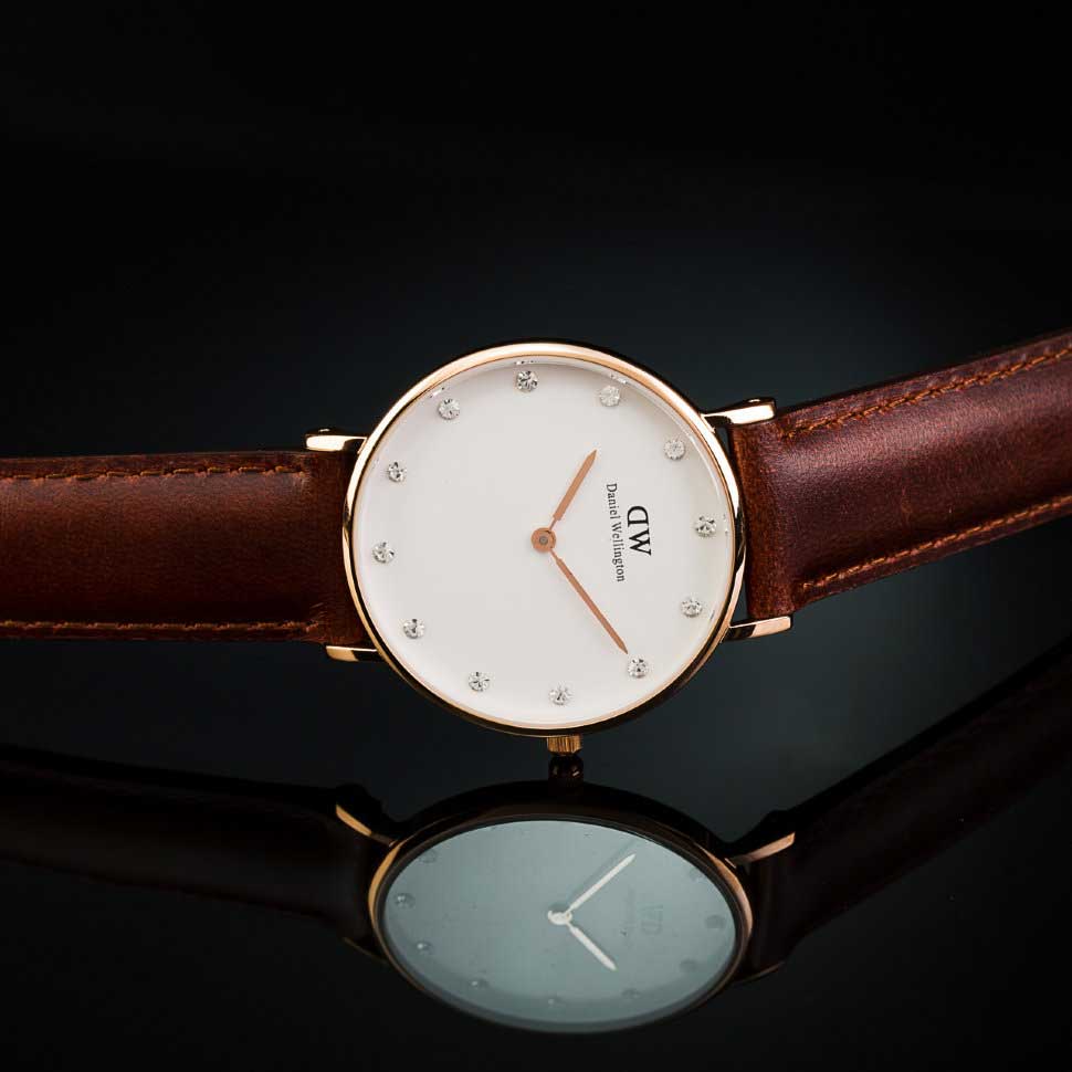 Daniel Wellington Daniel Wellington Classic St Mawes DW00100075 , наручные женские часы фото под углом