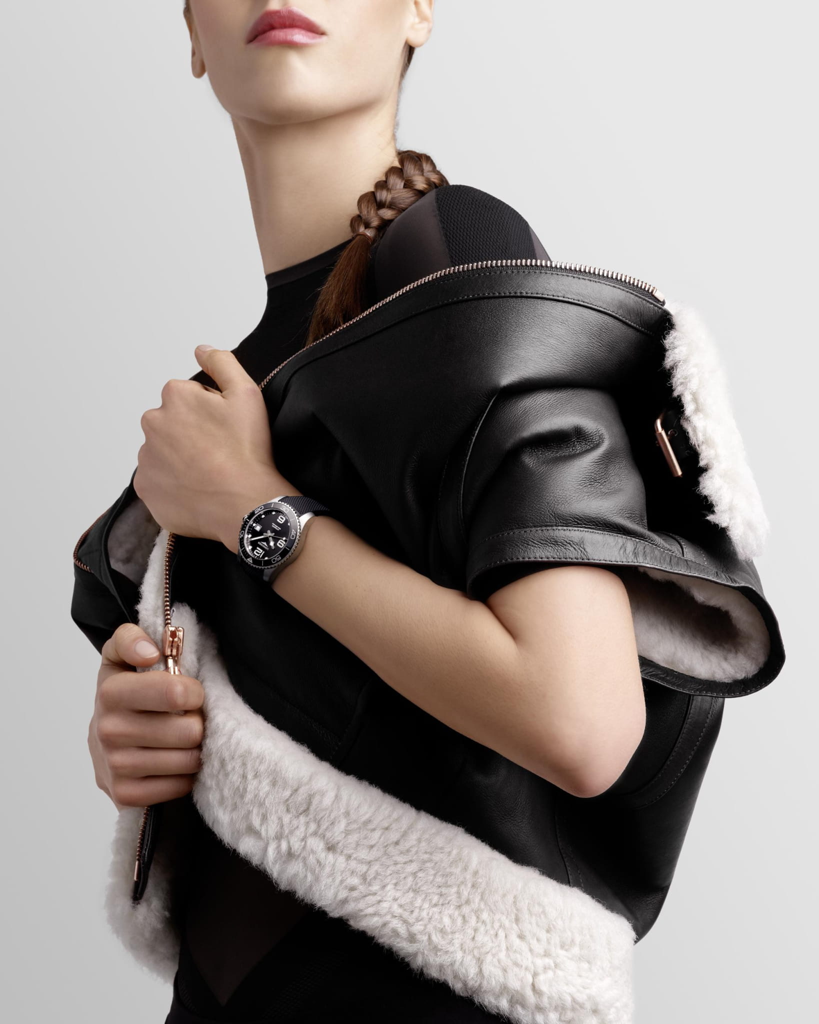 Longines Longines HydroConquest L3.780.4.56.9  - задняя крышка металл керамика сталь корпуса, швейцария часы