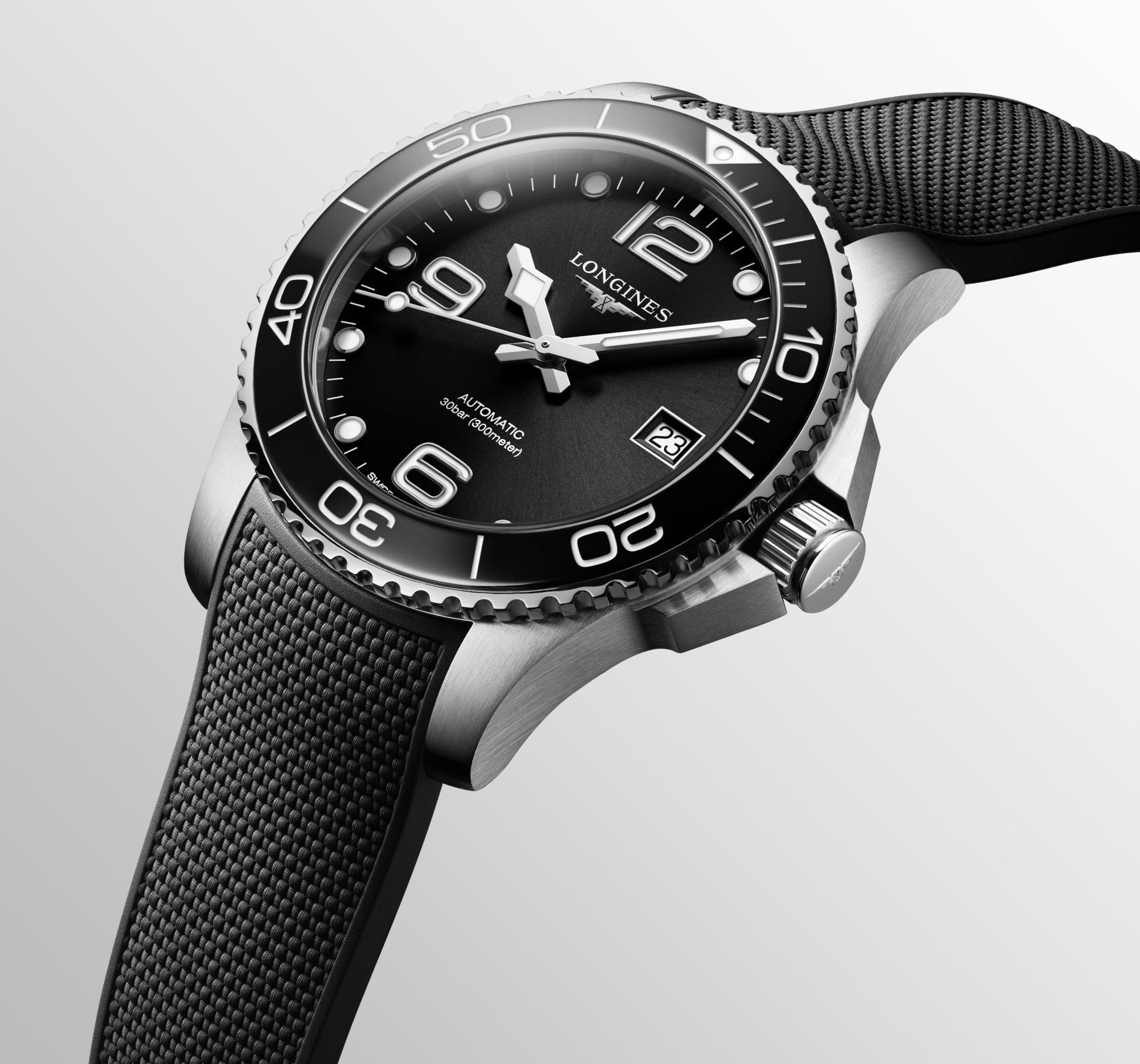 Longines Longines HydroConquest L3.780.4.56.9 мужские часы черный циферблат на запястье