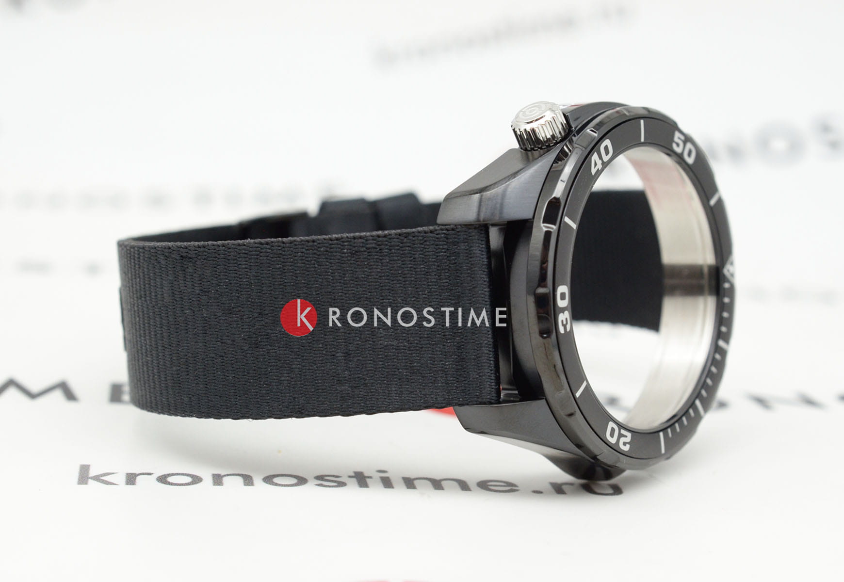 Certina Certina DS+ C041.407.39.051.00  — детали корпуса и нержавеющая сталь с pvd-покрытием