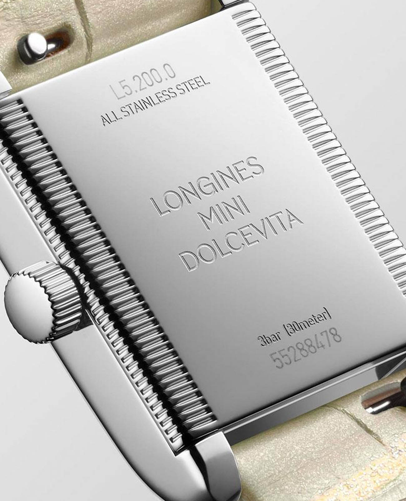 Longines L52000792 женские часы застежка крупным планом