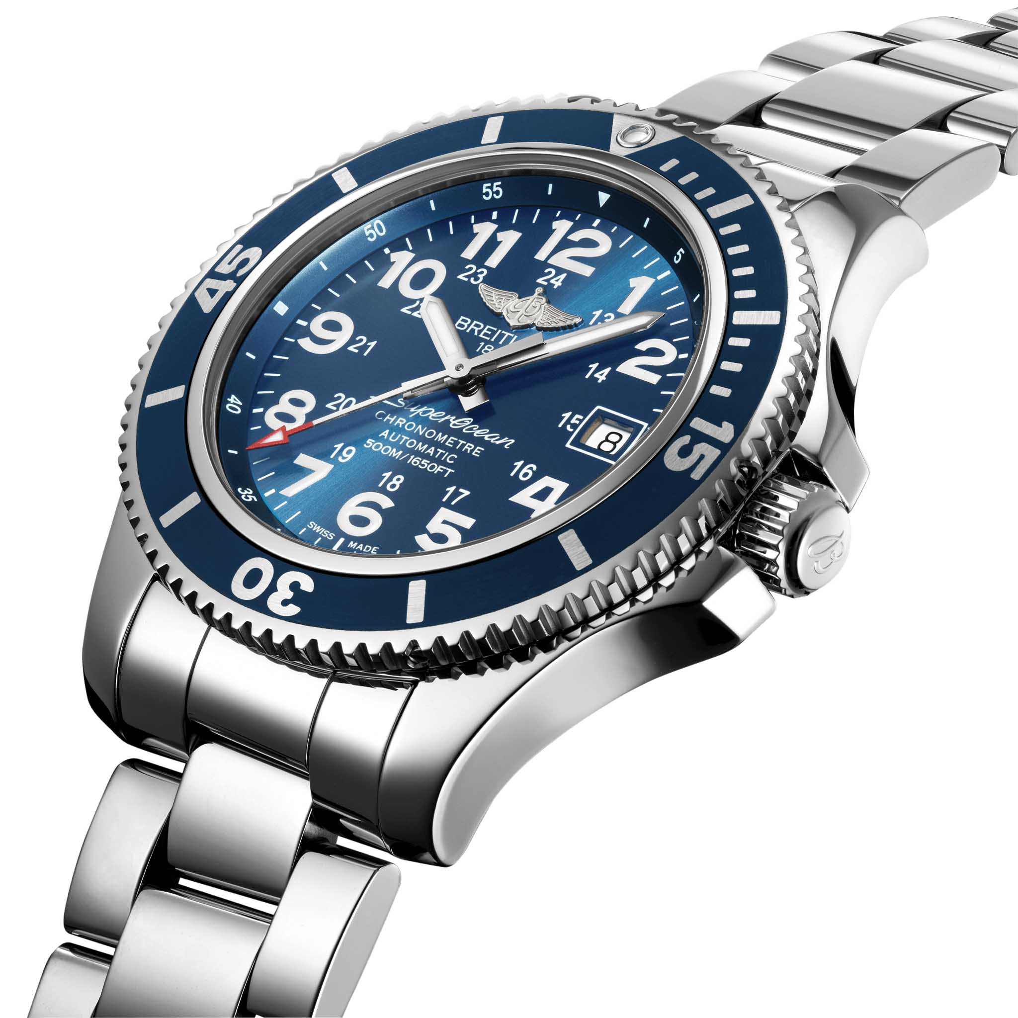 Breitling Breitling Superocean II 42 A17365D11C1A1 , наручные мужские часы фото под углом