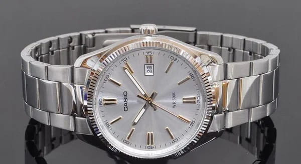 Casio Casio Collection MTP-1302D-7A2VDF (MTP-1302D-7A2)  - задняя крышка сталь металл корпуса, япония часы