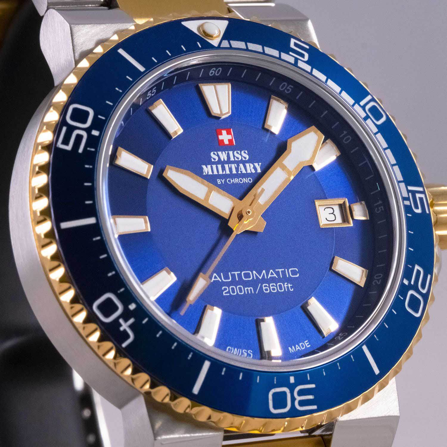 Swiss Military by Chrono Swiss Military by Chrono Automatic Dive SMA34086.03 механические мужские часы часы крупный план синий циферблата
