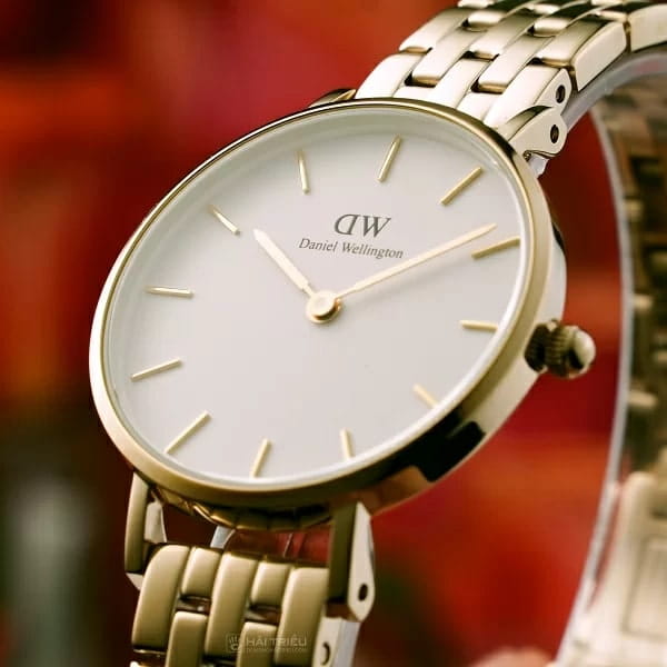 Daniel Wellington Daniel Wellington Petite 5-Link Evergold DW00100614  - задняя крышка металл сталь корпуса, швеция часы