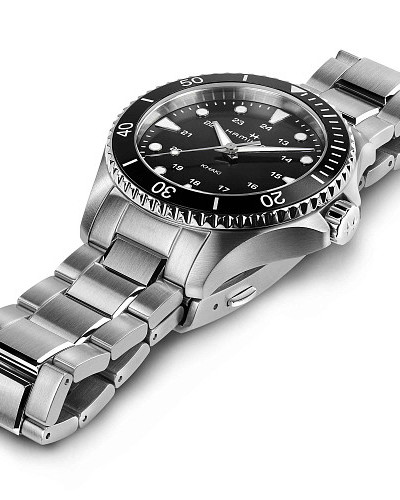 Hamilton Khaki Navy Scuba Quartz H82201131